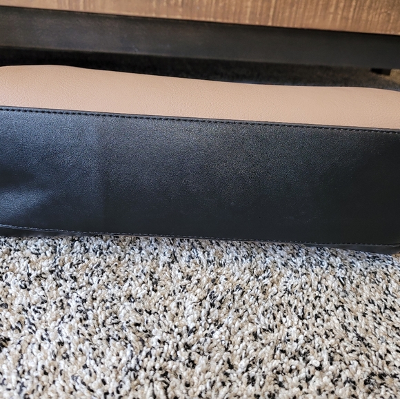 Purse - Picture 3 of 5